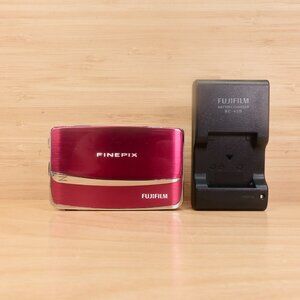 Fujifilm FinePix Z70 / 12MP Digital Camera / 5× Optical Zoom / Pink